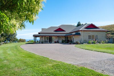 /international/nz/69-hitiri-road-kinloch-taupo-380066081778/