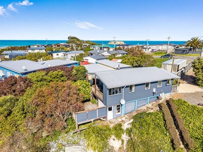 /international/nz/16-hall-street-motunau-hurunui-380066115236/