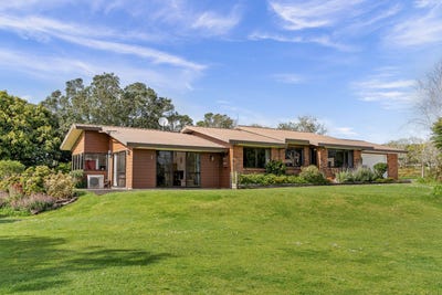 /international/nz/951-otaika-valley-road-maungatapere-whangarei-380066104499/