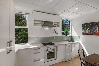 /international/nz/2-waitati-place-new-windsor-auckland-city-380066097842/