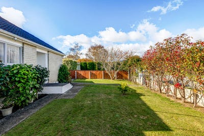 /international/nz/17-oak-street-ebdentown-upper-hutt-city-380066091918/