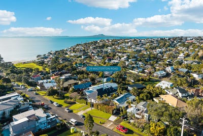 /international/nz/29-masterton-road-rothesay-bay-north-shore-city-380066179568/