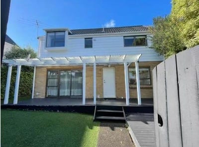 /international/nz/saint-johns-auckland-city-380066092348/