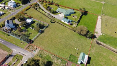 /international/nz/8-bowen-street-woodville-tararua-380066079520/