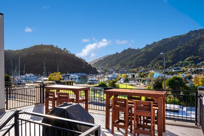 /international/nz/15-wellington-street-picton-marlborough-380066093917/