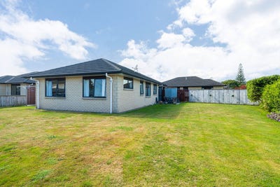 /international/nz/24-ian-peter-way-otaki-kapiti-coast-380066118089/