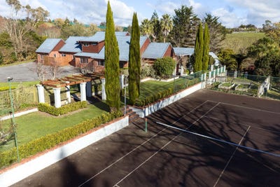 /international/nz/560-oropi-road-oropi-western-bay-of-plenty-380066078146/