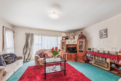 /international/nz/66-division-street-riccarton-christchurch-city-380066089625/
