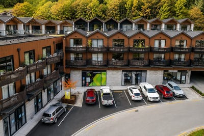 /international/nz/hallenstein-street-queenstown-central-queenstown-380066094525/