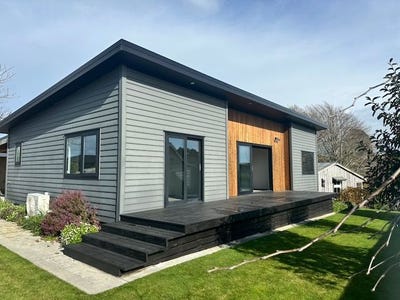 /international/nz/45-aratapu-street-waitara-new-plymouth-380066091021/