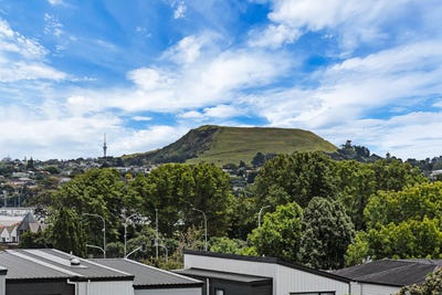 /international/nz/20-ayr-road-pakuranga-manukau-city-380066111894/