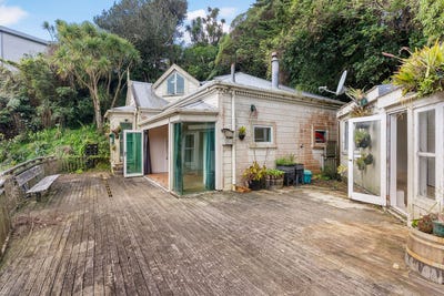 /international/nz/22-curtis-street-northland-wellington-city-380066175941/