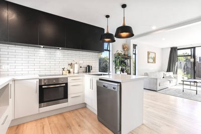 /international/nz/8-new-brighton-road-shirley-christchurch-city-380066108753/