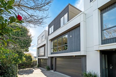 /international/nz/mount-albert-auckland-city-380066178770/
