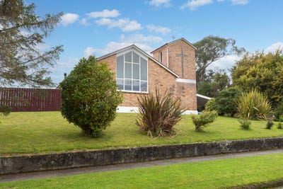 /international/nz/77-mclean-street-woodville-tararua-380066123332/