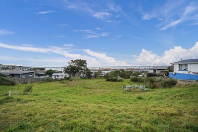 /international/nz/289-foyle-street-bluff-invercargill-city-380066113786/