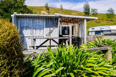 /international/nz/268-riversdale-road-riversdale-beach-masterton-380066091346/
