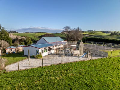 /international/nz/22-glenham-school-road-wyndham-surrounds-southland-380066120168/
