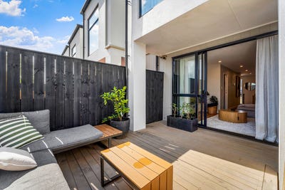/international/nz/28-hinonga-loop-silverdale-hamilton-city-380066104351/