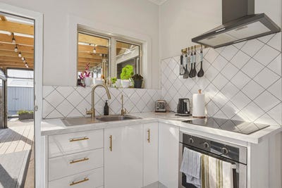 /international/nz/37-prince-albert-road-saint-kilda-dunedin-city-380066122416/