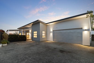 /international/nz/buckland-franklin-380066096280/