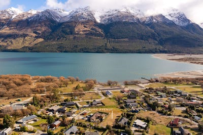 /international/nz/10-lochburn-avenue-glenorchy-queenstown-380066116356/