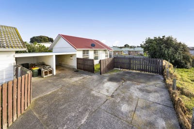 /international/nz/patea-south-taranaki-380066124890/