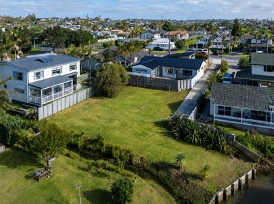 /international/nz/red-beach-rodney-380066118708/