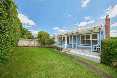 /international/nz/mairangi-bay-north-shore-city-380066076223/