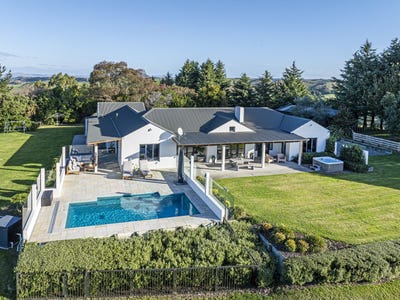 /international/nz/266-moteo-pa-road-puketapu-hastings-380066091605/