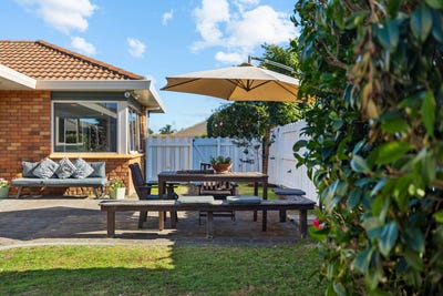 /international/nz/23-lotus-avenue-mount-maunganui-tauranga-380066177049/