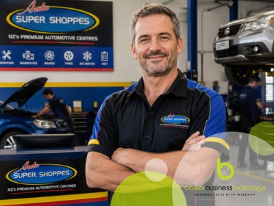 /international/nz/11-gear-street-petone-lower-hutt-city-380066129235/