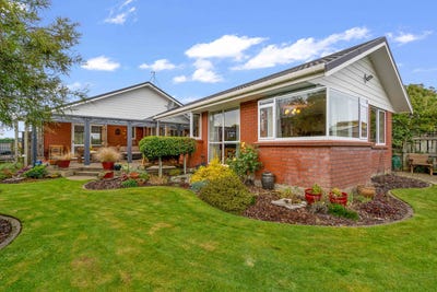 /international/nz/queens-drive-waikiwi-invercargill-city-380066098192/