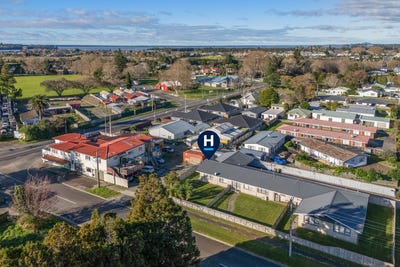 /international/nz/katikati-western-bay-of-plenty-380066162200/
