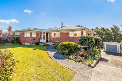 /international/nz/70-port-albert-road-wellsford-rodney-380066182428/