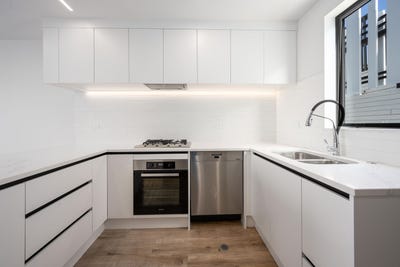 /international/nz/737-east-coast-road-browns-bay-north-shore-city-380066110867/