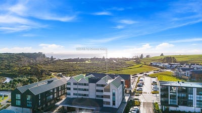 /international/nz/long-bay-north-shore-city-380066093250/