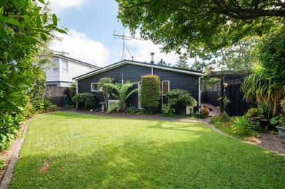 /international/nz/riverlea-hamilton-city-380066091570/