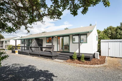 /international/nz/127-emerton-road-waihi-beach-western-bay-of-plenty-380066117666/