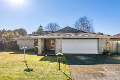 /international/nz/9-prestwick-place-wattle-downs-manukau-city-380066120300/