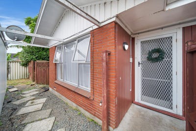 /international/nz/2-ihaka-place-papatoetoe-manukau-city-380066175017/