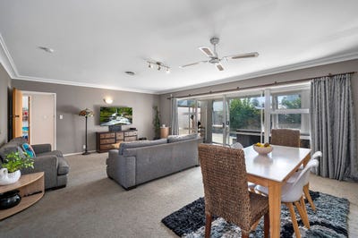 /international/nz/avenues-whangarei-380066119761/