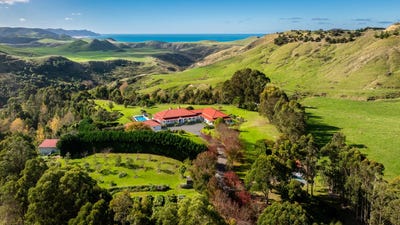 /international/nz/waimarama-hastings-380066075439/