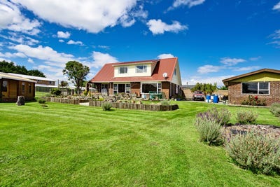 /international/nz/newfield-invercargill-city-380066100631/