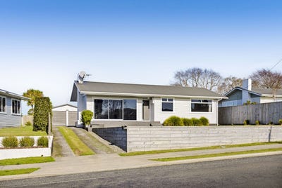 /international/nz/11-surrey-street-stratford-taranaki-380066122993/