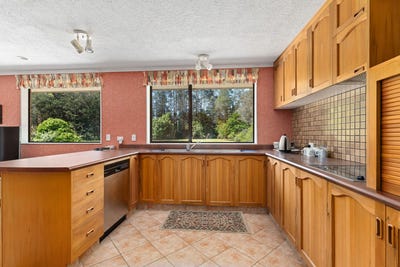 /international/nz/128-tararua-drive-masterton-wairarapa-380066124448/