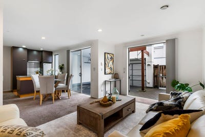 /international/nz/3-wagener-place-mount-albert-auckland-380066099326/