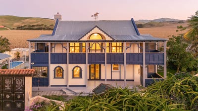 /international/nz/waimarama-hastings-380066101278/