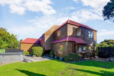 /international/nz/16-james-cook-drive-whitby-porirua-city-380066180377/