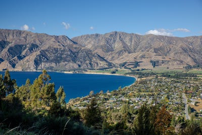 /international/nz/1147-lake-hawea-albert-town-road-albert-town-wanaka-380066078738/